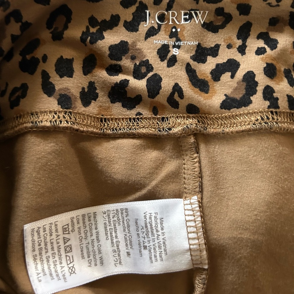 Cheetah Print Leggings - Picture 14 of 15